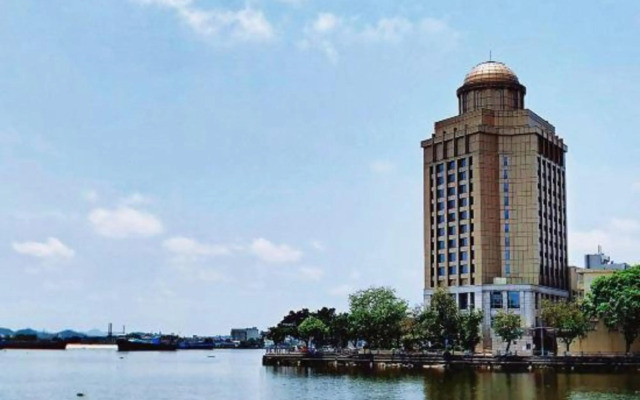 Sanbu Holiday Hotel
