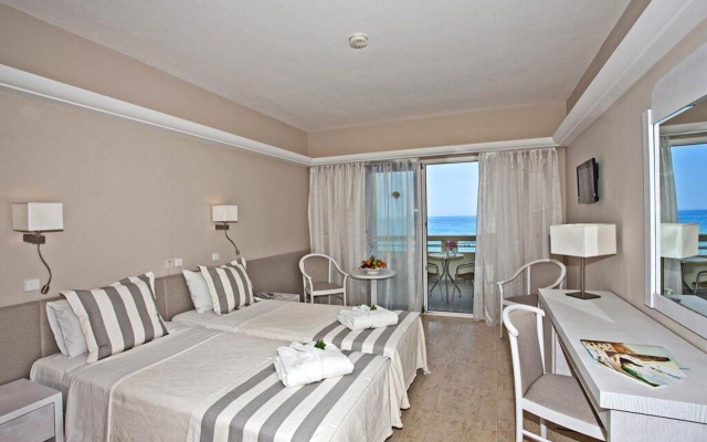 Pearl Beach Hotel