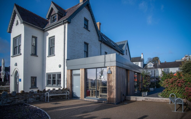 Ocean Cabins No. 10 @ The Square - Saundersfoot