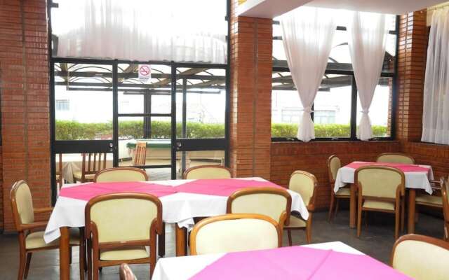 Hotel Verdes Mares