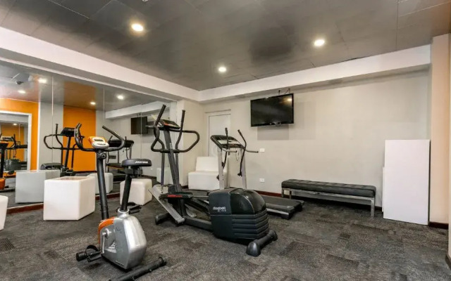 Altamira Village Hotel & Suites