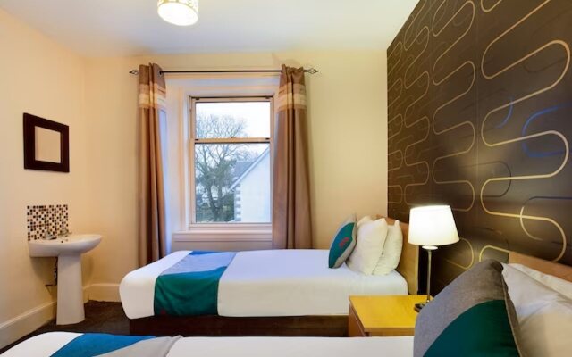 OYO Braeriach Hotel