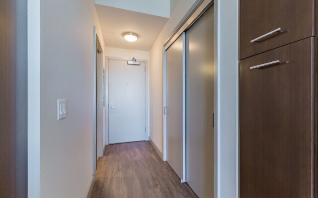 The Luxe Suites at University City