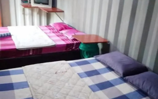 5 Stone Cabin Chalet