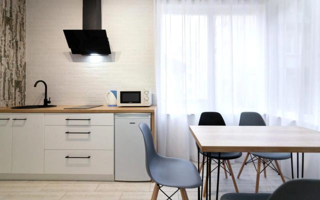 LEOGRAND Apartment on B Khmelnytskogo 27a