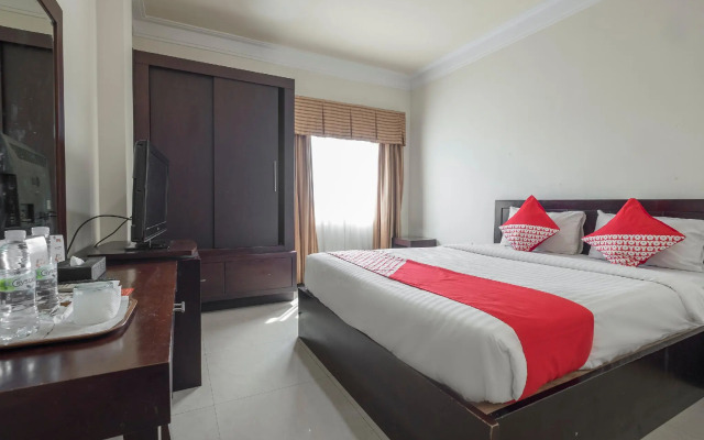 OYO 1114 Hotel Denpasar Makassar