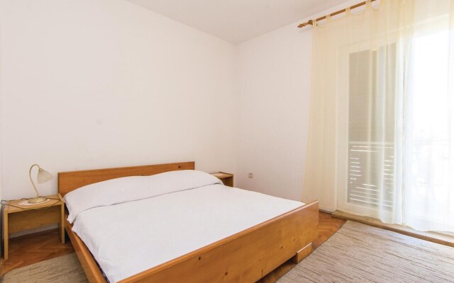 Amazing Apartment in Pakostane With 4 Bedrooms and Wifi