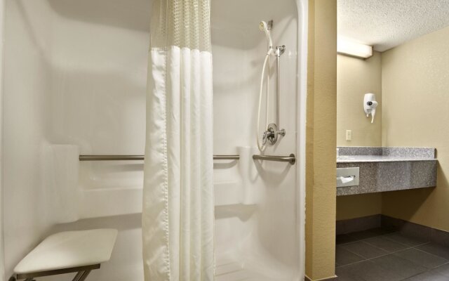 Super 8 Hattiesburg North