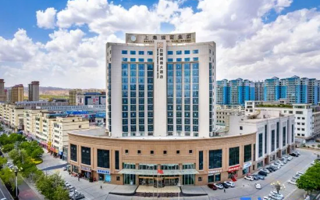 Baiyin Renan Hotel