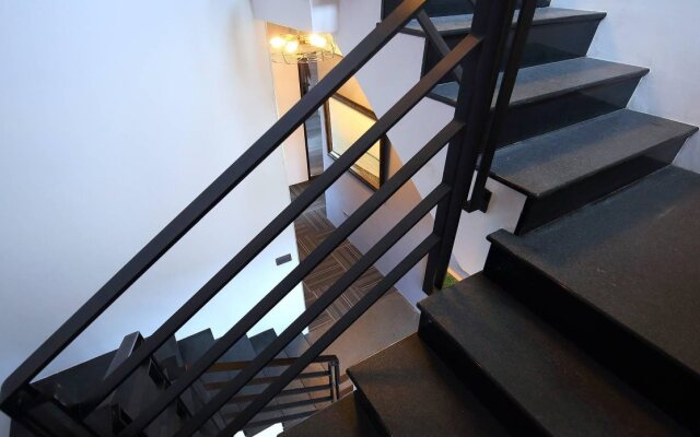 Midori Hostel
