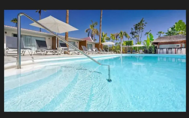 Sanom Beach Resort - Adults Only