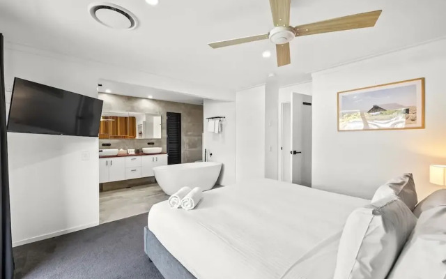 Holiday Home with Pool and Mini Golf