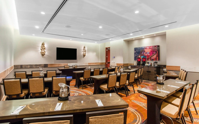 Cambria Hotel Nashville Downtown