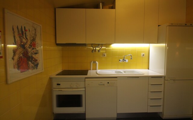 ALTIDO Attractive 1BR Apt w/terrace &river view, nearby Santa Apolonia train station