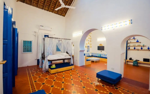 OYO 10868 Home Villa Calangute Beach