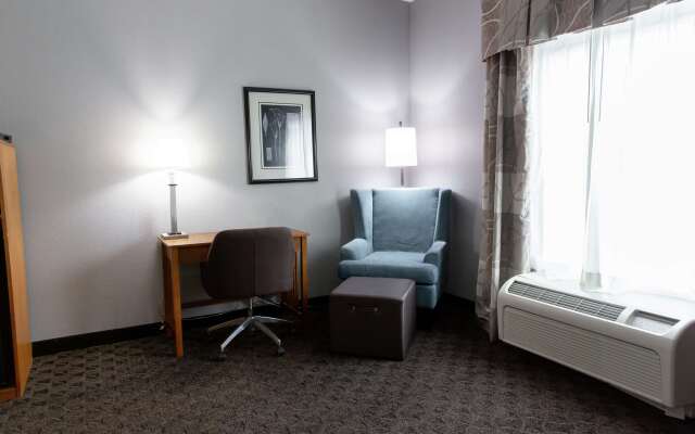 Hampton Inn & Suites Chesapeake-Square Mall