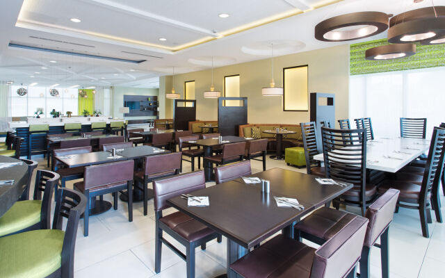 Courtyard by Marriott Kingston, Jamaica