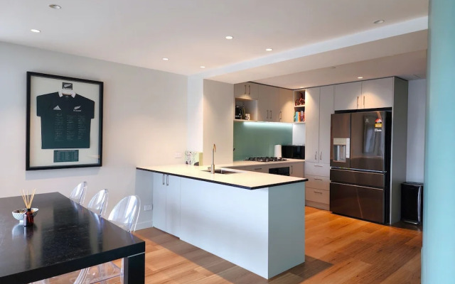 U Suites on Oriental Parade