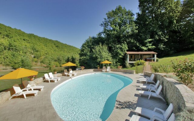 Luxurious Mansion in Souillac With Swimming Pool