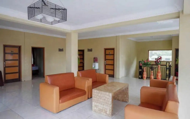 Red Chilies Hill Hotel