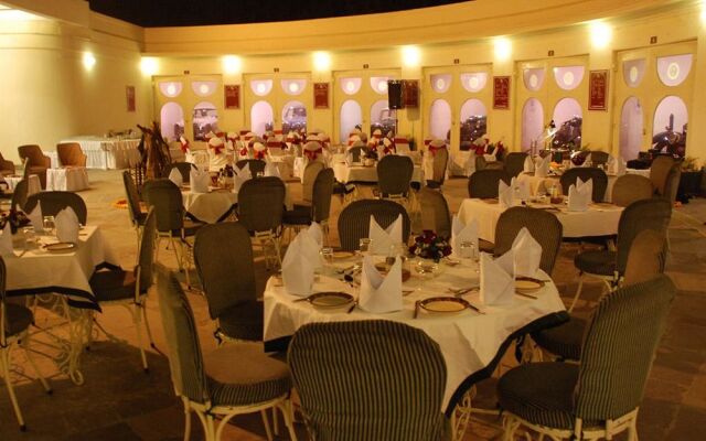 Garden Hotel