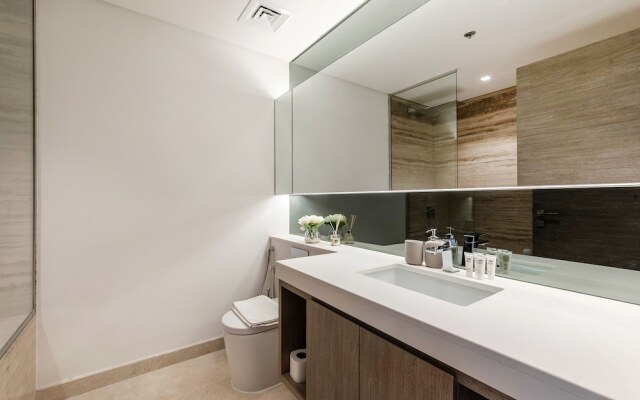 Luxe 3BR with Burj Khalifa view