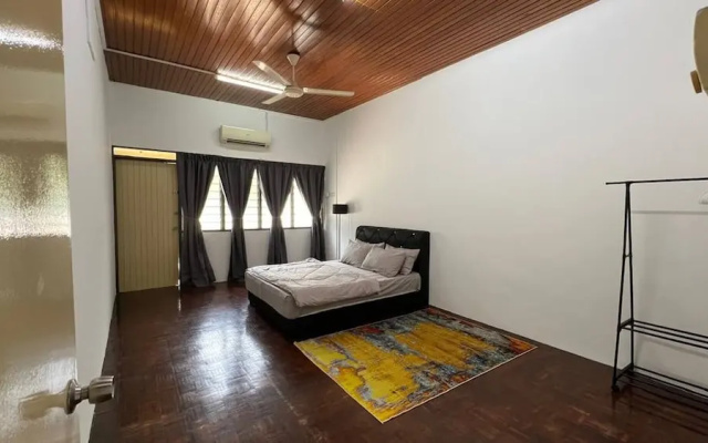 Bayan Lepas Getaway - Nature Views & BBQ Haven – Guest Rooms – Bayan Lepas