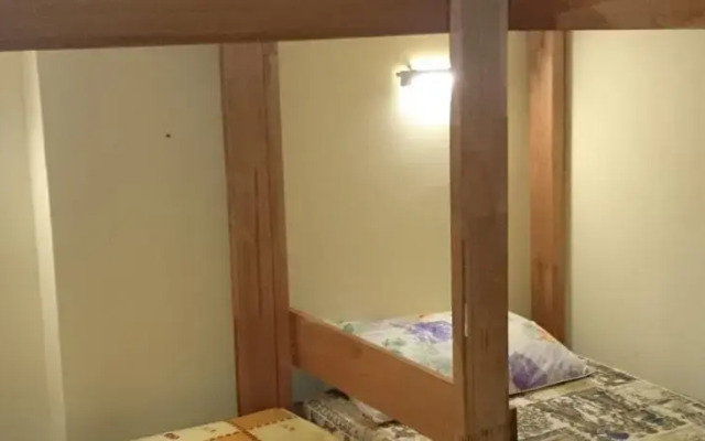 Dar-Hostel