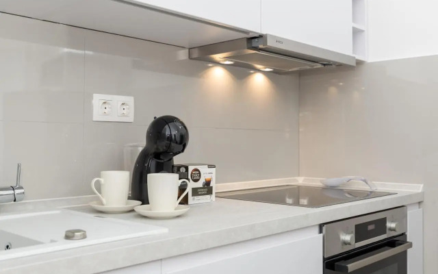 Spacious Modern Apartment Miljak - 1min to the beach