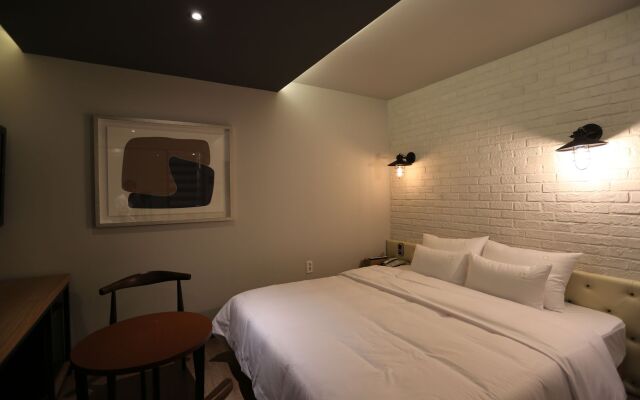 Hotel Bridge