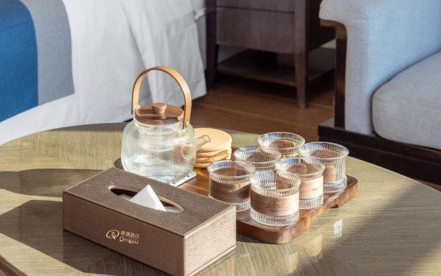 Qingpu Seaview Hotel