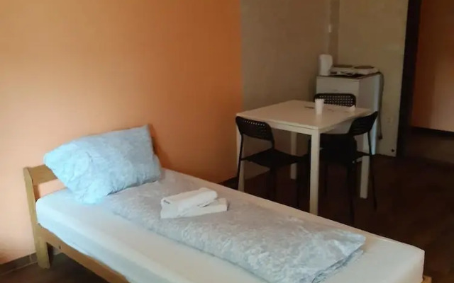 2-Rent Group Hostel Apartments EVE74