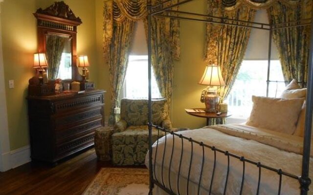 Boothe House Bed and Breakfast