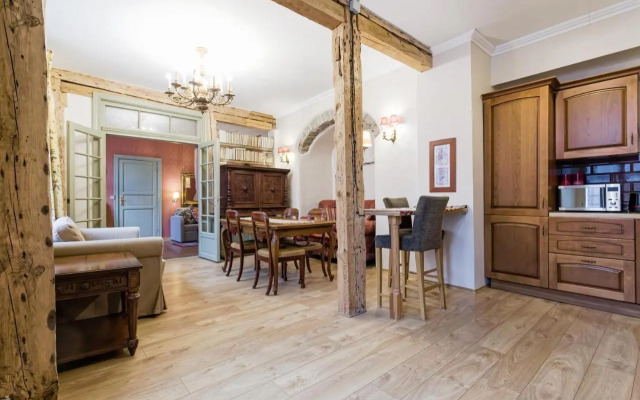 Old Town Charm Apartments