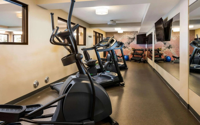 Country Inn & Suites by Radisson, Grandville-Grand Rapids West, MI