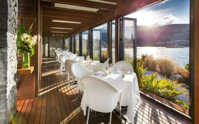 DoubleTree by Hilton Queenstown