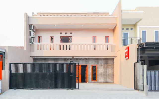 Hotel O Axl Residence