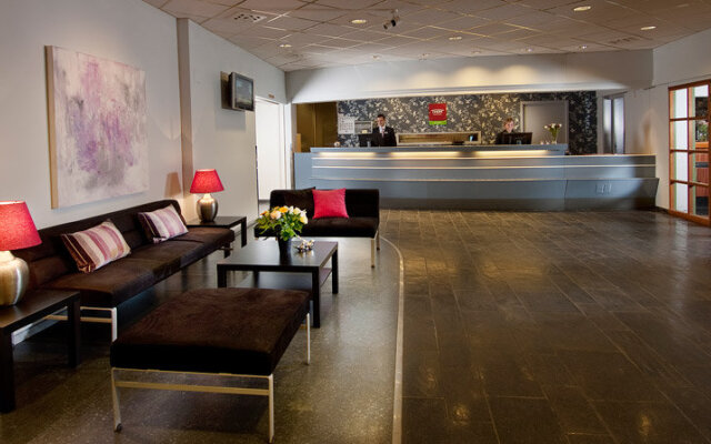 Thon Hotel Høvik