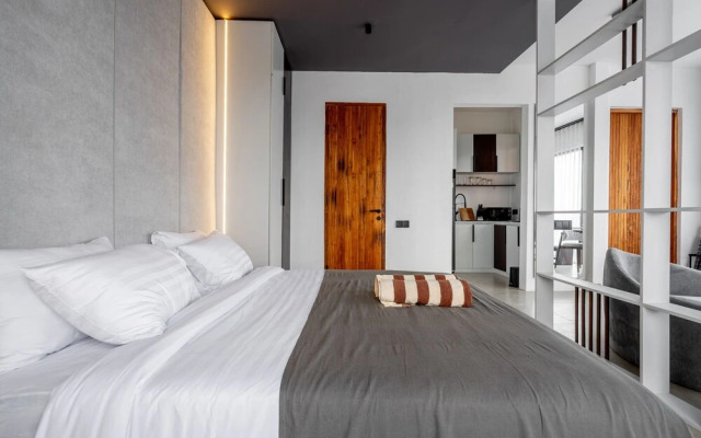 Sebelas Apartments by EVDEkimi