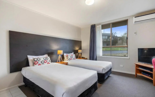 Knox International Hotel & Apartments