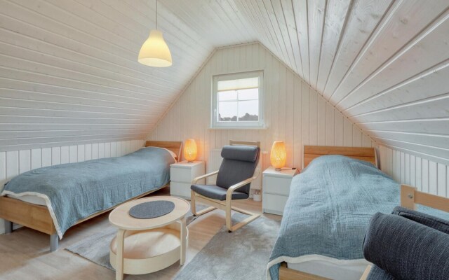 Stunning Home in Zerpenschleuse With Wifi and 2 Bedrooms