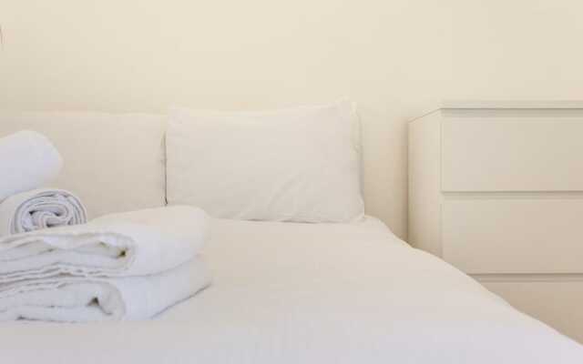 Cosy 1 Bedroom Apartment in West Kensington