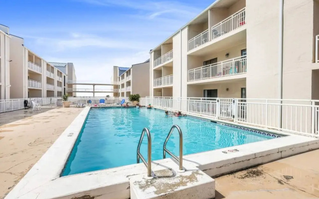 Sugar Beach153- 4 Pools Beachfront