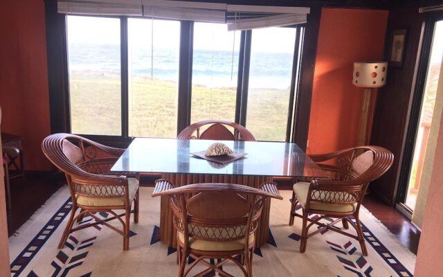 Belle Rive Oceanfront Apartment