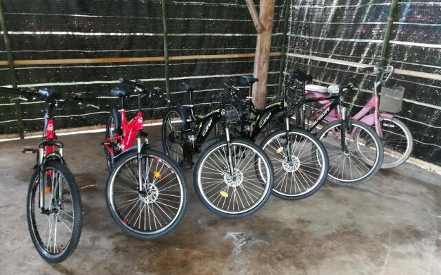 Khoom Kam Kaew Farm & Resort