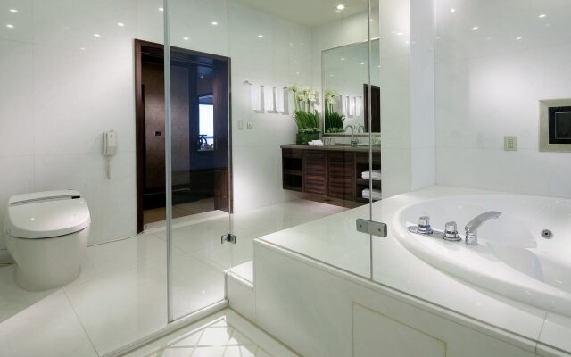 Queena Plaza Hotel Tainan