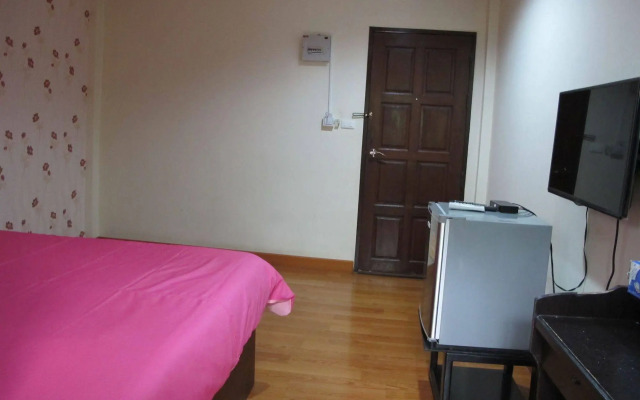 Koh Sichang Resort