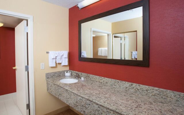 Courtyard by Marriott Burlington Williston