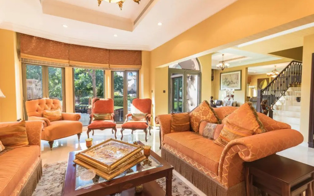 The Palm Jumeirah Villas - Frond A