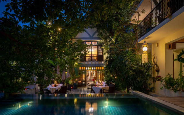 Ariyasomvilla